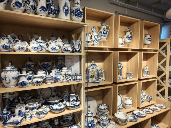 Экскурсия на завод «Объединение Гжель» с мастер-классом по росписи Экскурсия на завод «Объединение Гжель» с мастер-классом по росписи