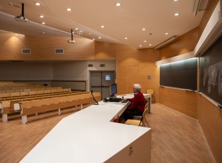 Апокалипсис сегодня: пустые улицы туристических центров по всему миру Апокалипсис сегодня: пустые улицы туристических центров по всему миру