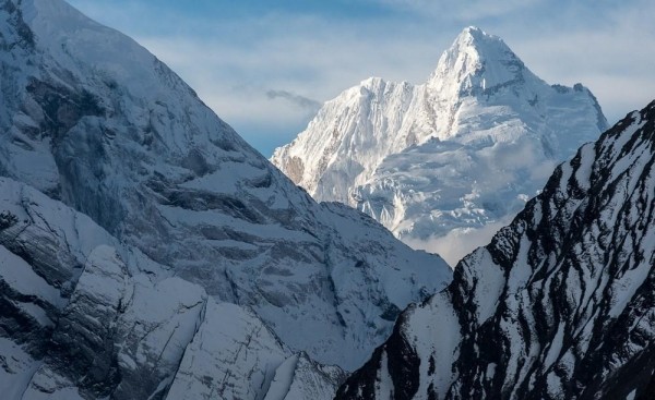 Лучше гор могут быть только горы Лучше гор могут быть только горы