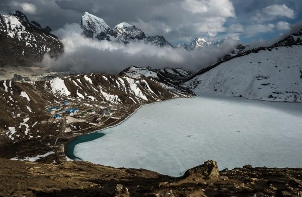 Лучше гор могут быть только горы Лучше гор могут быть только горы