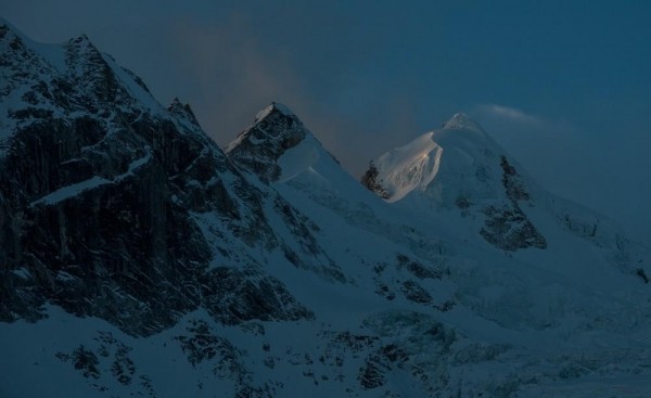 Лучше гор могут быть только горы Лучше гор могут быть только горы