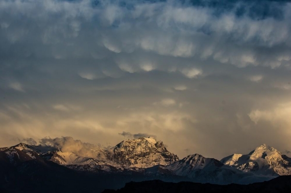 Лучше гор могут быть только горы Лучше гор могут быть только горы