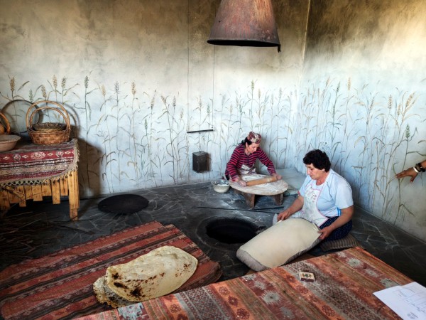 Экскурсия в Гарни и Гегард — лучшее рядом с Ереваном Экскурсия в Гарни и Гегард — лучшее рядом с Ереваном