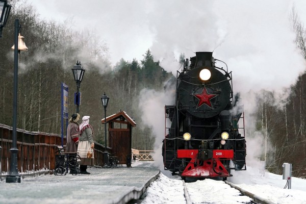 В горный парк Рускеала на поезде «Рускеальский экспресс» В горный парк Рускеала на поезде «Рускеальский экспресс»