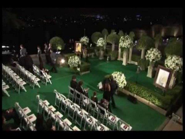 Как проходили самые дорогие и пышные похороны известных людей в истории Как проходили самые дорогие и пышные похороны известных людей в истории