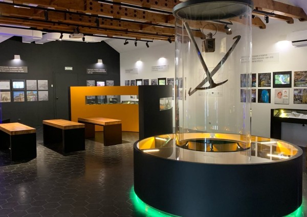 В горный парк Рускеала на поезде «Рускеальский экспресс» В горный парк Рускеала на поезде «Рускеальский экспресс»