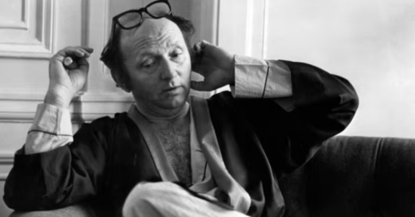 ТОП-15 известных писателей, тиражи книг которых стали самыми большими за всю историю (15 фото) ТОП-15 известных писателей, тиражи книг которых стали самыми большими за всю историю (15 фото)