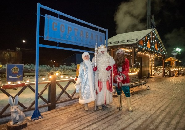 В горный парк Рускеала на поезде «Рускеальский экспресс» В горный парк Рускеала на поезде «Рускеальский экспресс»