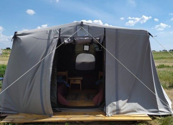 Фантастическая Россия: место, где поезда ходят по воде Фантастическая Россия: место, где поезда ходят по воде