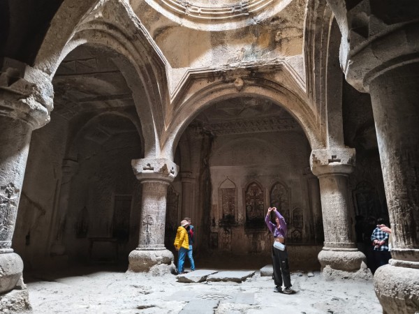 Экскурсия в Гарни и Гегард — лучшее рядом с Ереваном Экскурсия в Гарни и Гегард — лучшее рядом с Ереваном
