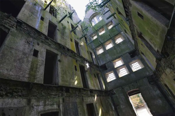 В Британии тюрьму XVIII века превратили в люксовый отель В Британии тюрьму XVIII века превратили в люксовый отель