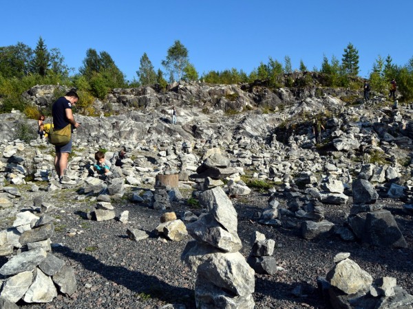 В горный парк Рускеала на поезде «Рускеальский экспресс» В горный парк Рускеала на поезде «Рускеальский экспресс»