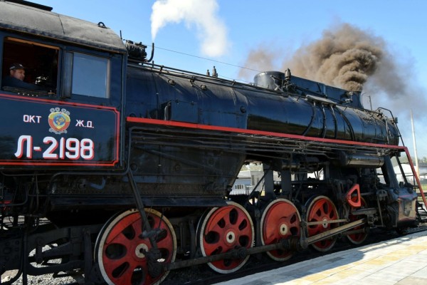 В горный парк Рускеала на поезде «Рускеальский экспресс» В горный парк Рускеала на поезде «Рускеальский экспресс»