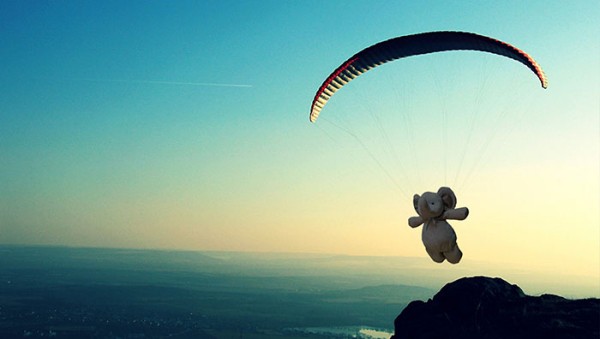 Потерянный плюшевый слоник путешествует по миру Потерянный плюшевый слоник путешествует по миру