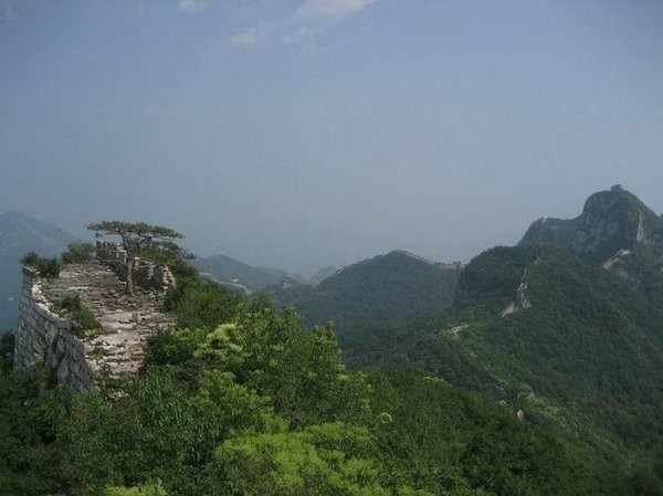 Конец Великой Китайской стены (3 фото) Конец Великой Китайской стены (3 фото)