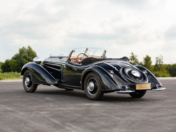 Единственный сохранившийся довоенный родстер Horch 855 1939 года Единственный сохранившийся довоенный родстер Horch 855 1939 года