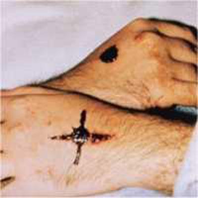 Странные и необъяснимые явления: появление стигматов и самовоспламенения Странные и необъяснимые явления: появление стигматов и самовоспламенения