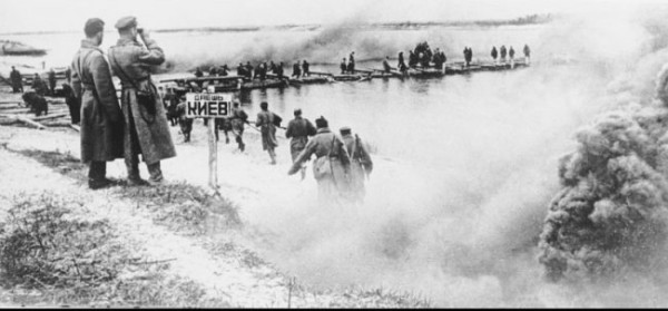 Фотографии Великой Отечественной войны 1943 года (68 фото) Фотографии Великой Отечественной войны 1943 года (68 фото)