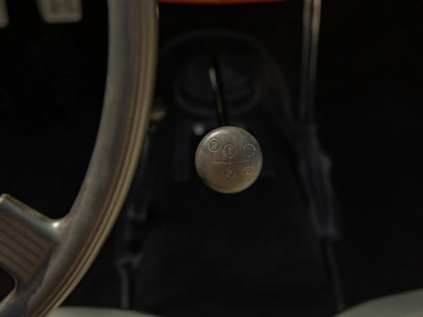 Единственный сохранившийся довоенный родстер Horch 855 1939 года Единственный сохранившийся довоенный родстер Horch 855 1939 года