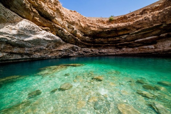 6 впечатляющих карстовых воронок мира (12 фото) 6 впечатляющих карстовых воронок мира (12 фото)