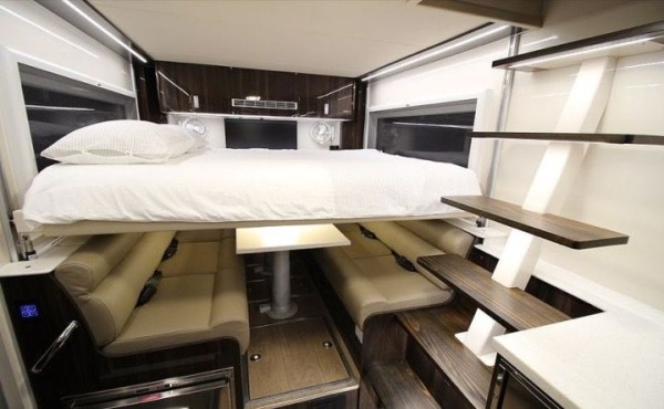 Пятизвездочный дом в грузовике (9 фото) Пятизвездочный дом в грузовике (9 фото)