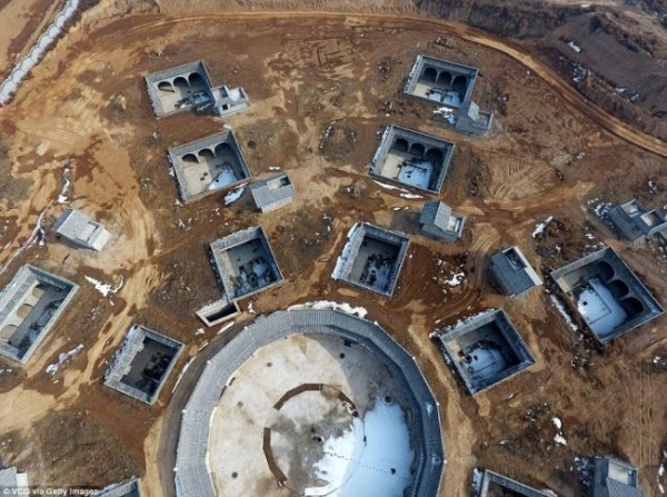 Яодун: Китайские пещерные дома (11 фото)