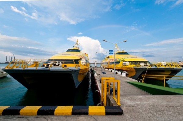 Интересное о катамаранах (11 фото) Интересное о катамаранах (11 фото)