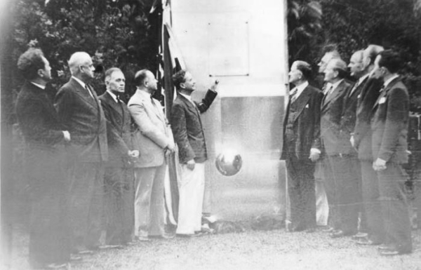 Что спрятали в самую большую капсулу времени, которую вскроют через 6000 лет Что спрятали в самую большую капсулу времени, которую вскроют через 6000 лет