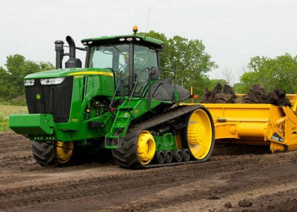 Самые огромные бульдозеры и тракторы в мире Самые огромные бульдозеры и тракторы в мире