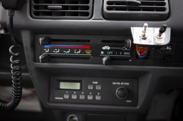 Маленький пожарный грузовик Honda Acty 1995 года Маленький пожарный грузовик Honda Acty 1995 года