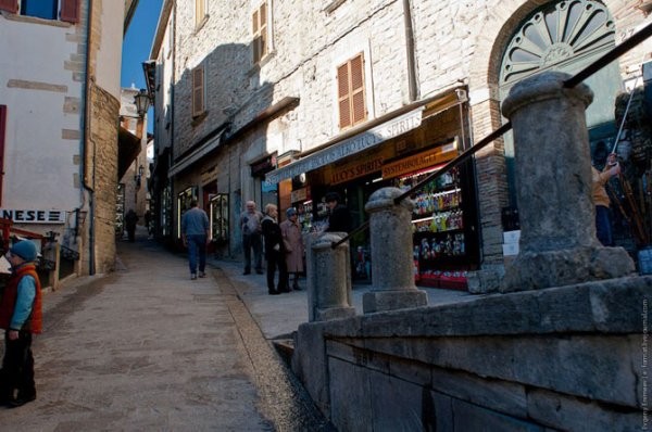 Сан-Марино — одно из самых маленьких государств в мире (24 фото) Сан-Марино — одно из самых маленьких государств в мире (24 фото)