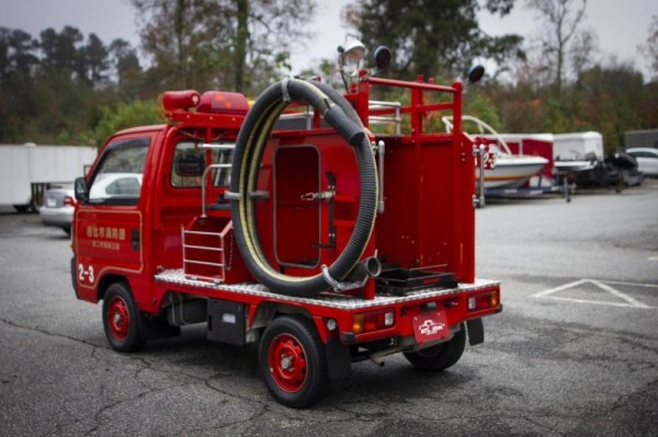 Маленький пожарный грузовик Honda Acty 1995 года Маленький пожарный грузовик Honda Acty 1995 года