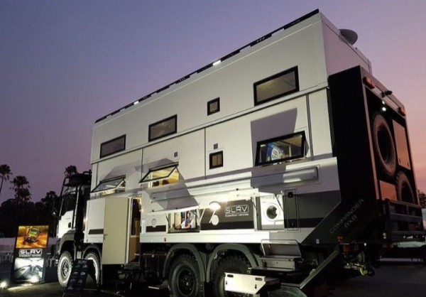 Пятизвездочный дом в грузовике (9 фото) Пятизвездочный дом в грузовике (9 фото)