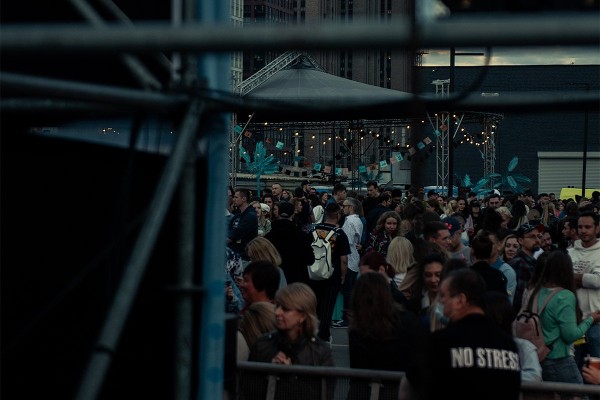 Лучшая музыка, стендап и очень много историй. Что делать на «Чтиво Фесте» и почему это лучшее мероприятие для завершения лета? Лучшая музыка, стендап и очень много историй. Что делать на «Чтиво Фесте» и почему это лучшее мероприятие для завершения лета?