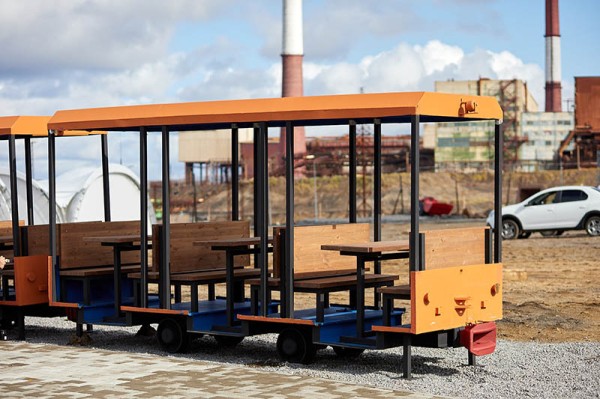 Музей техники на площади Металлургов в Никеле — новый туристический бренд Мурманской области