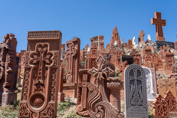 Старше Рима и дружелюбнее мегаполисов. Что притягивает туристов в Ереван и чем там заняться? Старше Рима и дружелюбнее мегаполисов. Что притягивает туристов в Ереван и чем там заняться?