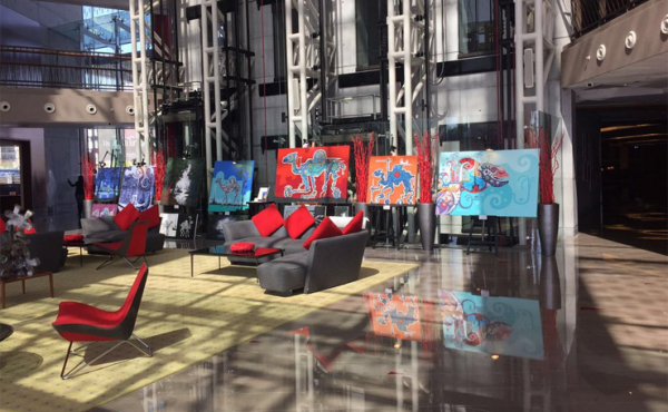 Австралийский художник Дес Спенсер возвращается в Jumeirah Creekside Hotel Австралийский художник Дес Спенсер возвращается в Jumeirah Creekside Hotel