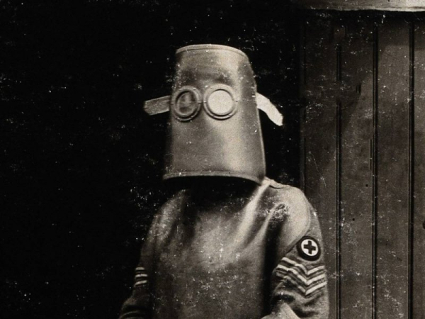 Самая пугающая, непривычная и зловещая униформа в истории Самая пугающая, непривычная и зловещая униформа в истории