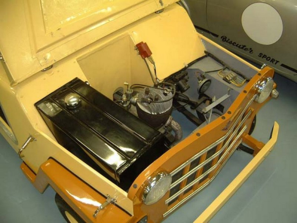 Микроавтомобиль Jip Kapi 1955 из Барселоны Микроавтомобиль Jip Kapi 1955 из Барселоны