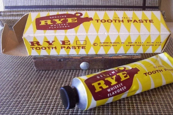 Каменный век алкоголя: Удивительные формы спиртных напитков 20 века Каменный век алкоголя: Удивительные формы спиртных напитков 20 века