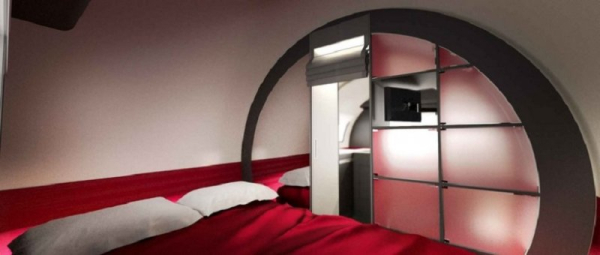 Фургон кажется крохотным и непригодным для жизни, пока не нажать кнопку Фургон кажется крохотным и непригодным для жизни, пока не нажать кнопку