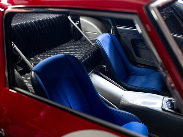 Ferrari 250 GTO 1962 года выпуска был продан за 51,7 миллиона долларов Ferrari 250 GTO 1962 года выпуска был продан за 51,7 миллиона долларов