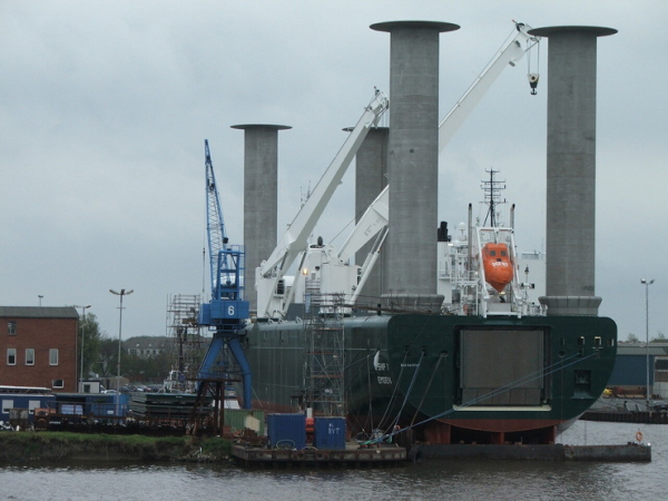 Паруса в виде колонн: эффект Магнуса (23 фото) Паруса в виде колонн: эффект Магнуса (23 фото)