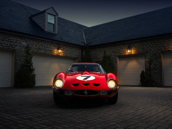 Ferrari 250 GTO 1962 года выпуска был продан за 51,7 миллиона долларов Ferrari 250 GTO 1962 года выпуска был продан за 51,7 миллиона долларов