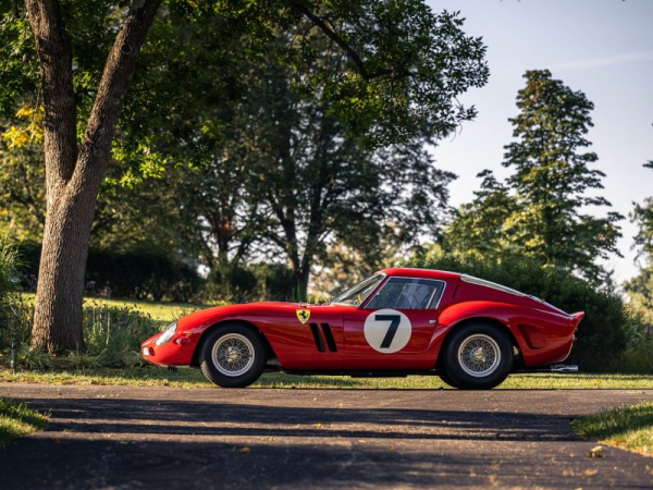 Ferrari 250 GTO 1962 года выпуска был продан за 51,7 миллиона долларов Ferrari 250 GTO 1962 года выпуска был продан за 51,7 миллиона долларов