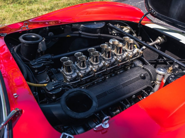 Ferrari 250 GTO 1962 года выпуска был продан за 51,7 миллиона долларов Ferrari 250 GTO 1962 года выпуска был продан за 51,7 миллиона долларов