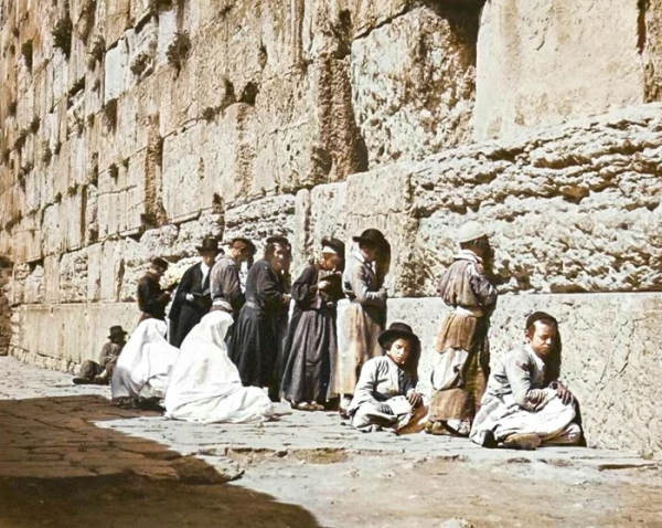 Редкие исторические фотографии, которые передают атмосферу времени Редкие исторические фотографии, которые передают атмосферу времени