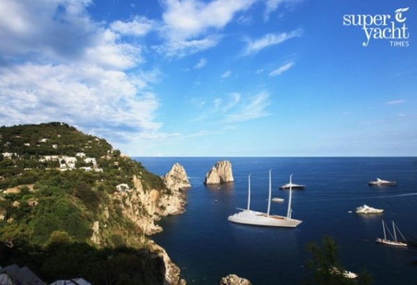 Российский миллиардер купил самую большую яхту в мире (6 фото + видео) Российский миллиардер купил самую большую яхту в мире (6 фото + видео)