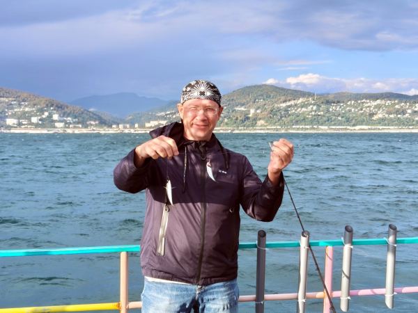 Морская рыбалка в Сочи — отзыв удачливого рыбака Морская рыбалка в Сочи — отзыв удачливого рыбака