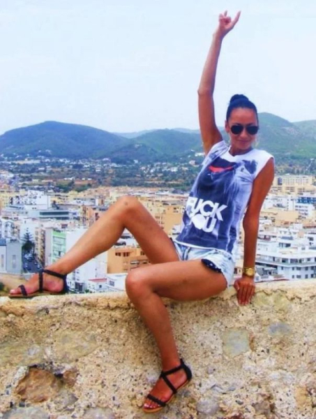 Девушки откровенно рассказали, как в отпуске переспали с незнакомцами под носом у своих парней Девушки откровенно рассказали, как в отпуске переспали с незнакомцами под носом у своих парней